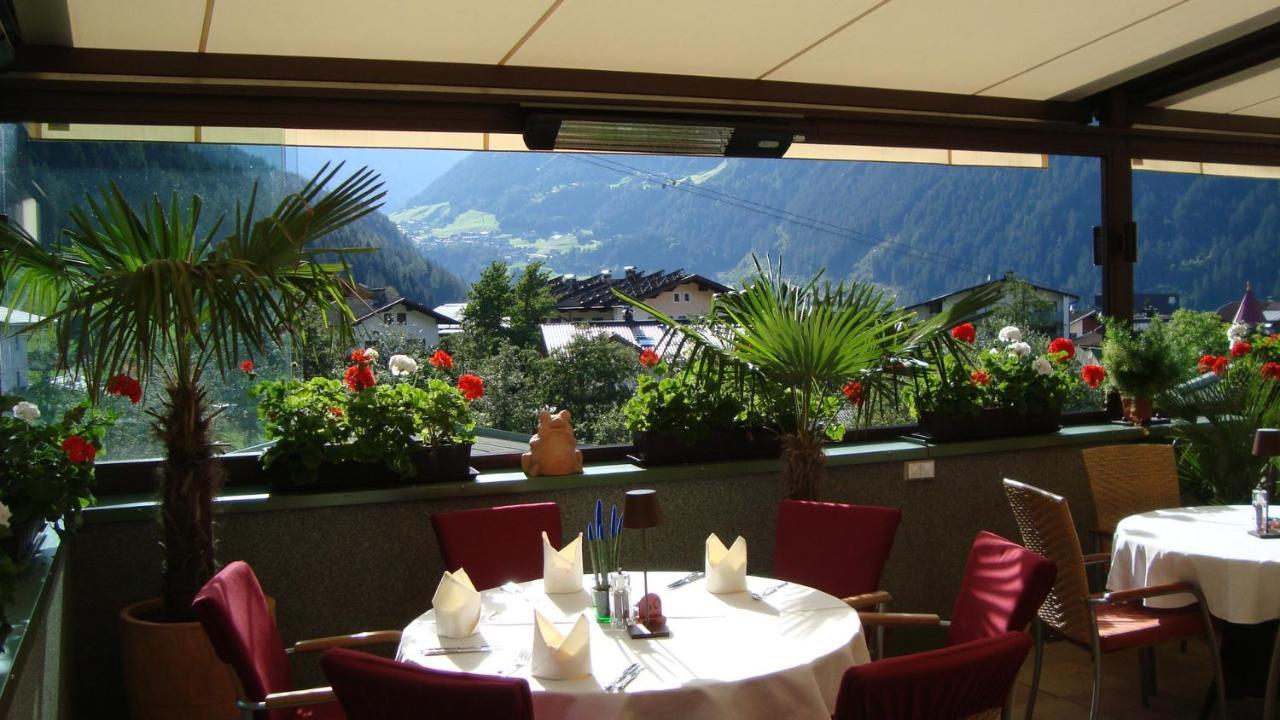 Hotel Laendenhof Superior Mayrhofen Exterior photo
