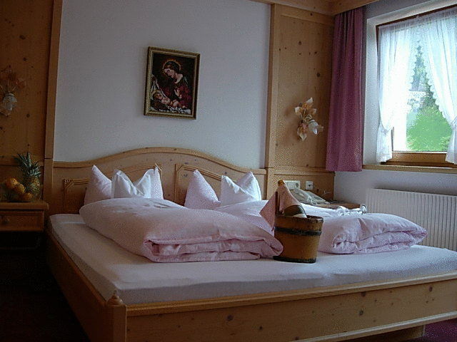 Hotel Laendenhof Superior Mayrhofen Room photo